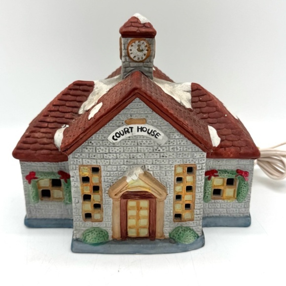 American collectibles Charming porcelain Courthouse light up Christmas village